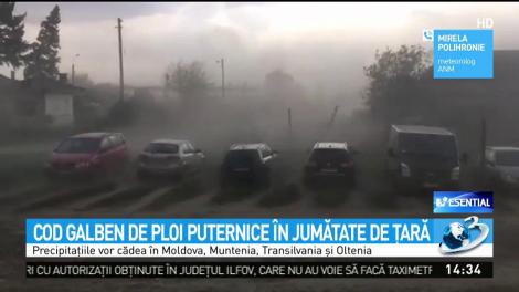 Cod galben de ploi puternice &icirc;n jumătate de ţară