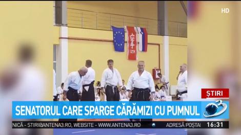 Senatorul care sparge cărămizi cu pumnul