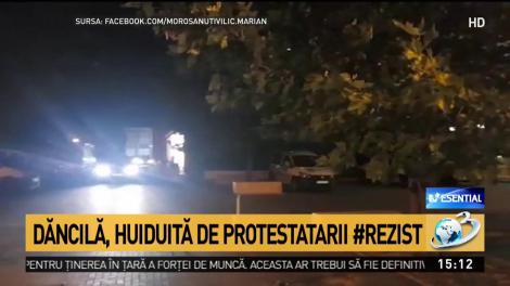 Viorica Dăncilă, huiduită de protestatarii #Rezist