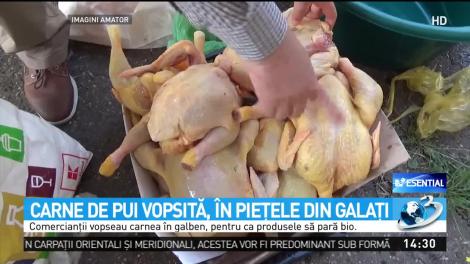 Pui vopsiți cu galben, ca să pară bio. Comercianții îi vindeau ca fiind găini de țară, la preț dublu