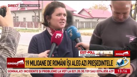 Emoții uriașe la Caracal. Părinții Alexandrei Măceșanu au mers la vot la școala în care învăța fiica lor. "Am mers la vot cu gânduri bune"