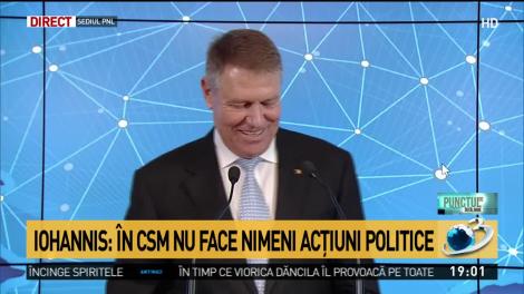 Cum a reacționat Klaus Iohannis când a fost întrebat dacă are cască în ureche: ”Mă bănuiți că am copiuță?”