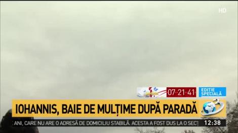 Klaus Iohannis, baie de mulțim după paradă