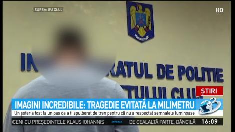 Un şofer neatent a fost la un pas să fie spulberat de tren