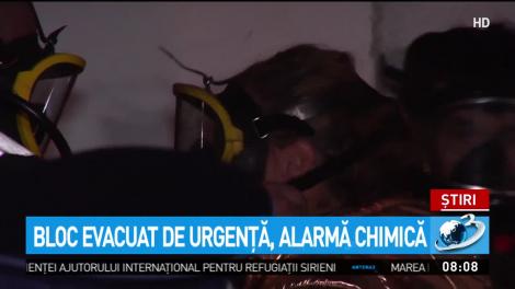 Alarmă chimică în Galați! Un bloc întreg a fost evacuat! 31 de oameni, scoși din case, doar cu hainele de pe ei: „Nu mai puteam respira”
