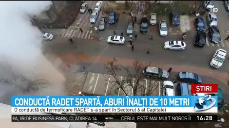 Conducă RADET spartă, aburi &icirc;nalţi de 10 metri