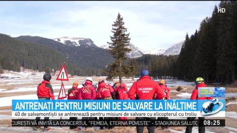 Antrenaţi pentru misiuni de salvare la &icirc;nălţime