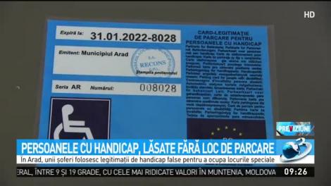 Persoanele cu handicap din Arad, lăsate fără loc de parcare