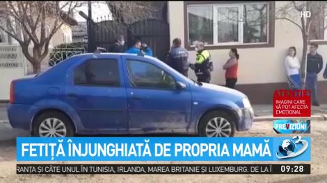Fetiţă înjunghiată de propria mamă