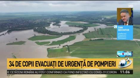 Autoritățile, în alertă după ce viitura de pe Prut a intrat în România. Aproape 100 de oameni, între care 34 de copii, au fost evacuați de urgență