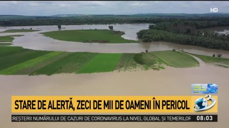 Stare de alertă, zeci de mii de oameni &icirc;n pericol! Prutul a depăşit cu doi metri cota de atenţie