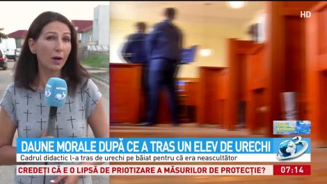 L-a tras de urechi pe un elev, dar nu s-a g&acirc;ndit la la ce se va &icirc;nt&acirc;mpla după. Profesorul a plătit scump pentru gestul lui