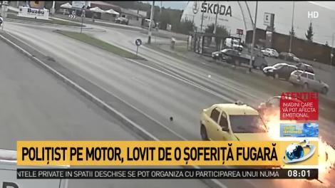 O femeie a &icirc;ncercat să &icirc;l omoare pe polițistul care au vrut să o tragă pe dreapta. Cum a reacționat omul legii