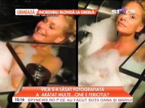 Vica s-a lăsat fotografiată