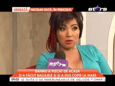 Adriana Bahmuţeanu şi-a făcut bagajele şi a plecat de acasă