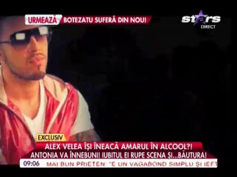 Alex Velea îşi îneacă amarul în alcool