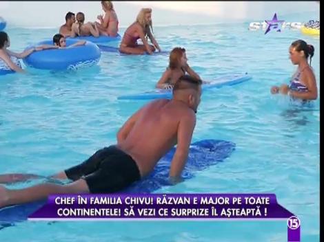 Loredana Chivu şi Ana Mocanu, spectacol pe placa de surfing