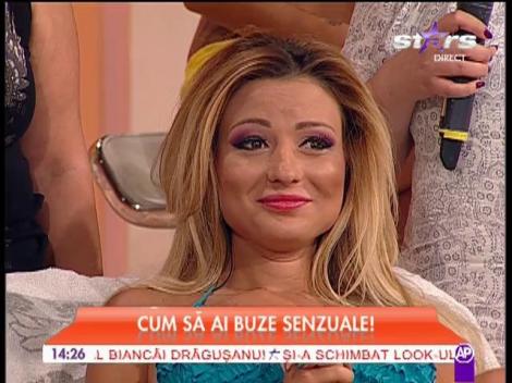 Denisa Biţă îşi injectează botox în buze, în direct!