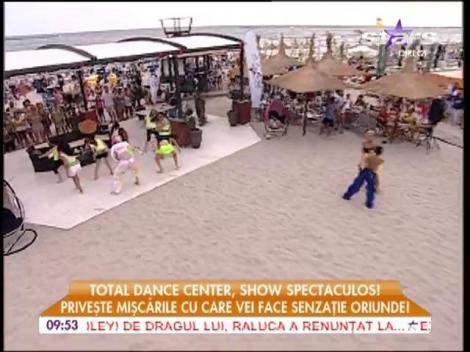 Total Dance Center, show spectaculos pe plajă!