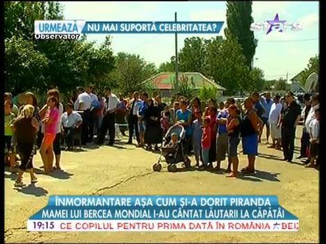 Mama lui Bercea Mondial, condusă pe ultimul drum cu lăutari