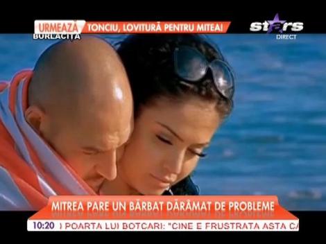 Cristian Mitrea pare un bărbat dărâmat de probleme