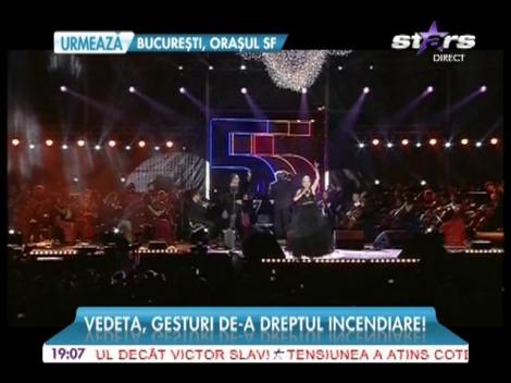 Loredana Groza, gesturi la limita decenţei