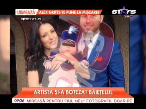 Celia și-a botezat băiețelul!