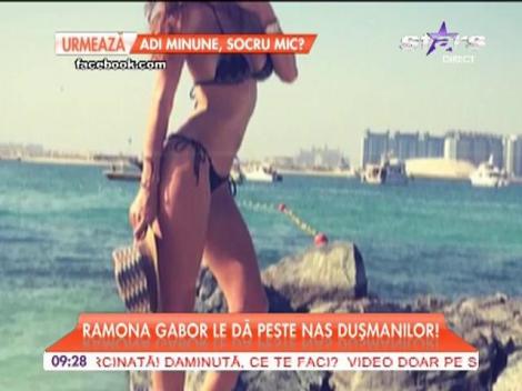 Ramona Gabor, sexy într-un costum de baie minuscul