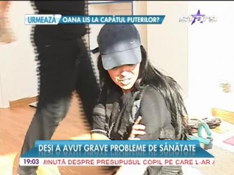 Raluca Macovei ”rupe” fiarele la sală