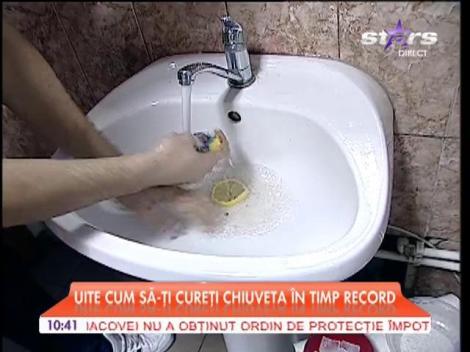 Ieftin şi fără efort! Cum să-ţi cureţi chiuveta &icirc;n timp record?