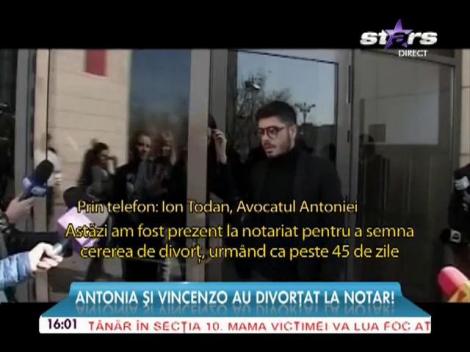Antonia şi Vincenzo au divorţat la notar!