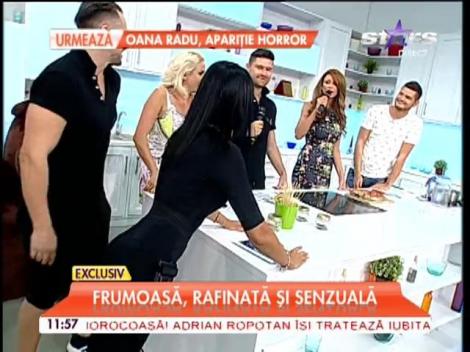 REGIMUL ALIMENTAR cu care Bianca Drăguşanu se menţine &icirc;n formă! Atenţie, a apus vremea c&acirc;nd m&acirc;nca o roşie!