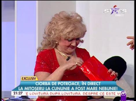 Invitaţii la ciorba de potroace a lui Mihai Mitoşeru şi a lui Noemi, în lacrimi! Ce cadou a primit tânăra de la soacra ei