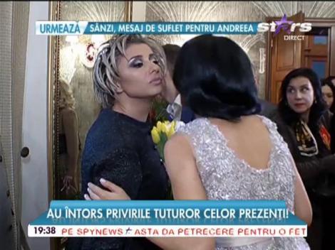Au strălucit la propriu la cununia finei lor! Anamaria Prodan şi Laurenţiu Reghencampt au &icirc;ntors privirile tuturor