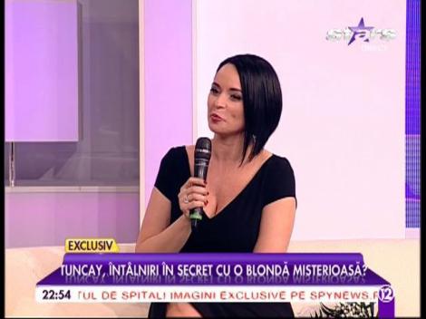 Andreea Marin a aruncat bomba, în direct, cu privire la blonda cu care a fost surprins soţul ei: "Este o relaţie în trei!"