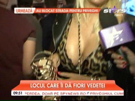 Raluca Bădulescu trece prin bucătărie o dată pe lună! Nu găteşte, ci se găteşte