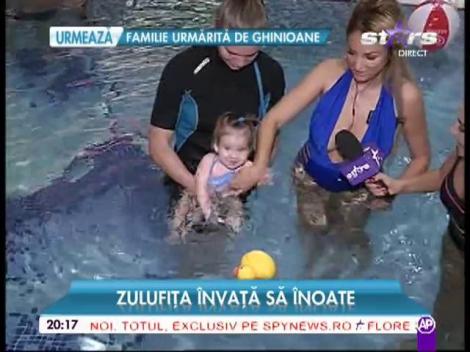 În costum de baie, la șase luni de la naștere. Cum arată trupul Sânzianei Buruiană, pe care l-a afișat la piscină