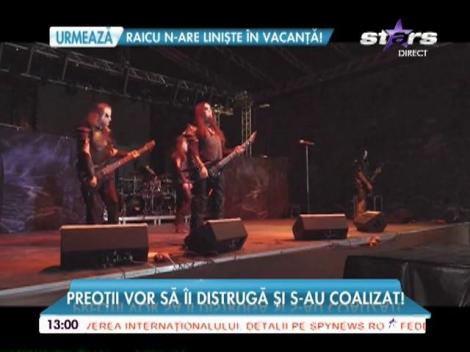 Scandal la un festival rock! O trupă, acuzată de satanism:  "Ard cruci întoarse, pentagrame, țin în mâini cranii, beau sânge de animale"