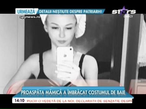 Prima fotografie cu Andreea Bălan în costum de baie la mai puțin de două săptămâni de la naştere!