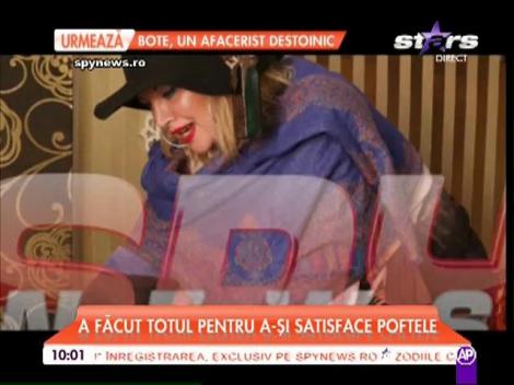 Oana Lis a furat bomboane la un eveniment monden!