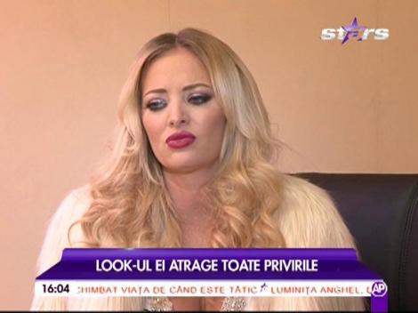 Look-ul ei atrage toate privirile! Delia: "Dressing-ul meu arată ca un mic magazin"