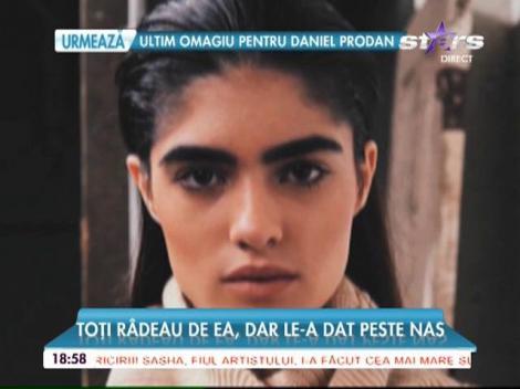 O tânără de 17 ani face senzație pe Internet cu modul în care arată