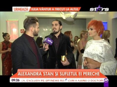 Alexandra Stan nu se mai ascunde: E îndrăgostită lulea! Vedeta și-a adus iubitul, pentru prima dată, la un eveniment monden!