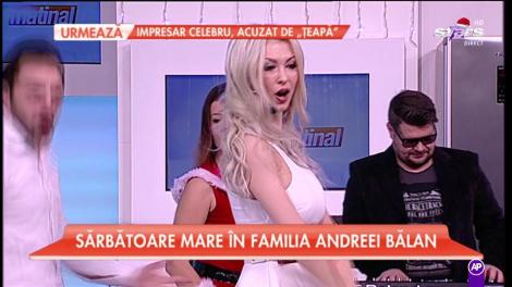 Andreea Bălan, colind de Crăciun, în platoul matinalilor