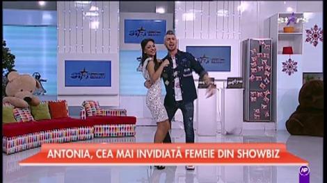 Antonia, în centrul atenției oriunde ar merge