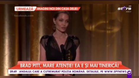 Risha Kova seamănă izbitor cu celebra Angelina Jolie