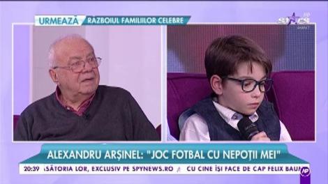 Actorul ”joacă” acum în propria-i viață! Alexandru Arşinel a venit cu nepoţii la TV! Ei sunt prichindeii care îi calcă pe urme