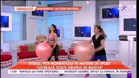 Fitball, un tip de exercițiu fizic în care rolul principal îl are mingea