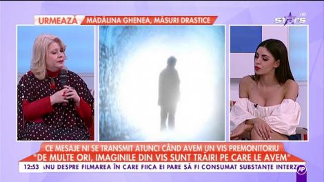Știai ce înseamnă când visezi apă? Cele mai puternice simboluri din visele premonitorii
