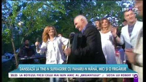 De 1 Mai, la grătar în grădina lui Morar! Artiștii au încins atmosfera cu muzică bună